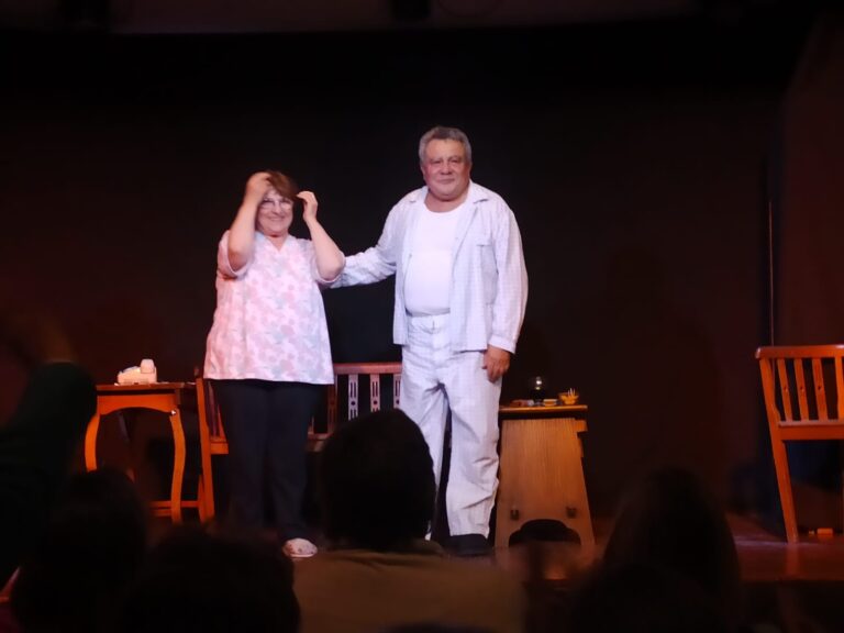 Teatro en la Biblioteca: sigue «Dar vuelta el tacho»