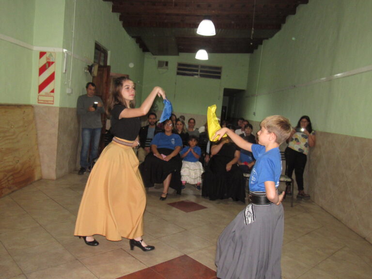 Cerró la actividad del año 2024 la Escuela de Danzas Nativas