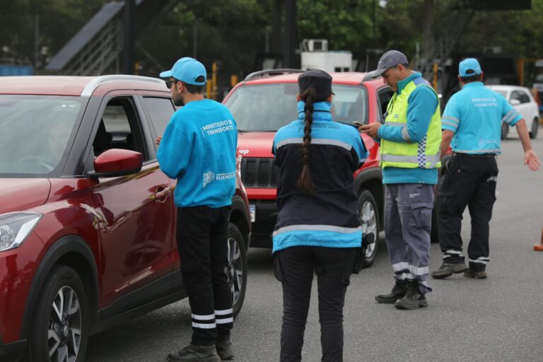 Vacaciones: consejos para viajar seguros en las rutas del país