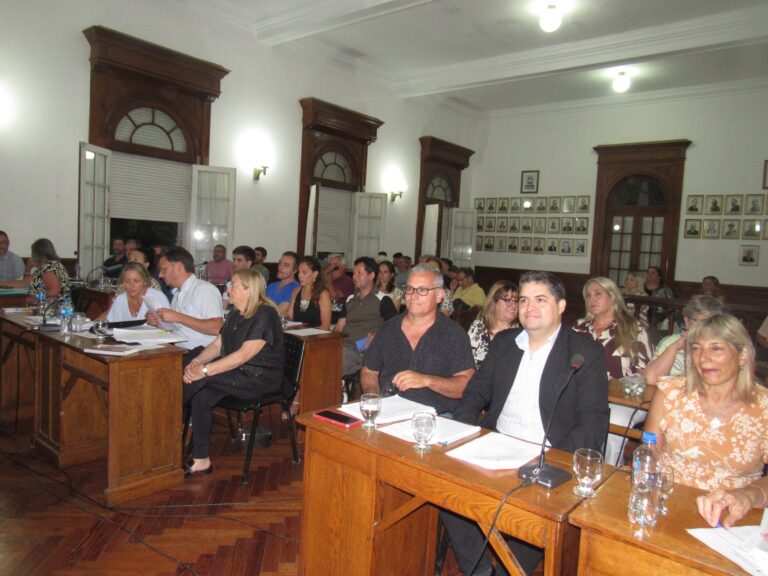 Se aprobó el Aumento de Tasas, pauta salarial y Presupuesto