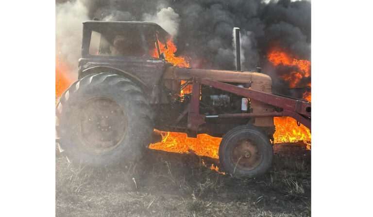 Incendio en el predio de industria El Sol