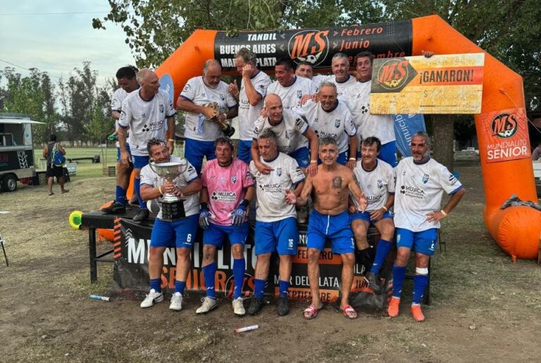Fútbol Senior del 9: el equipo +55 salió Campeón en Tandil
