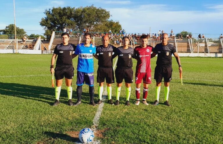 Fútbol local: partidos y árbitros