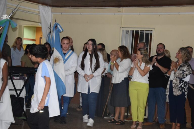 Empezaron las clases: acto en la Escuela Nro 30