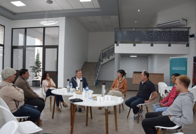 Desayuno con empresarios y emprendedores