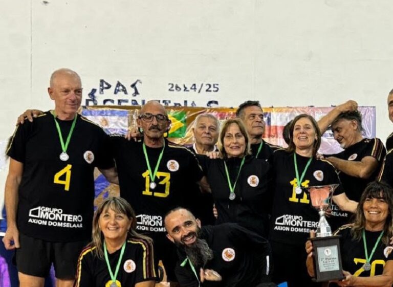 Sudamericano de Newcom: nuevejulienses subcampeones con La Española