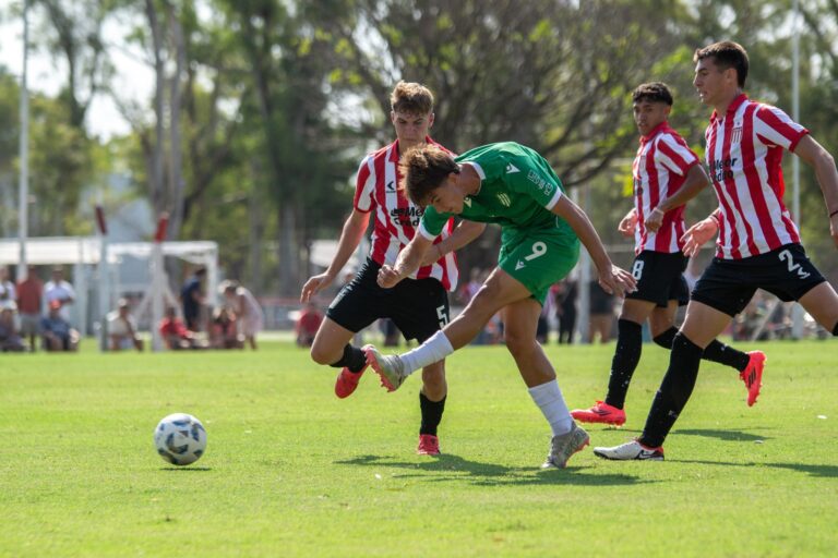 Tiziano Perrotta marcó su primer gol en la Reserva de Banfield