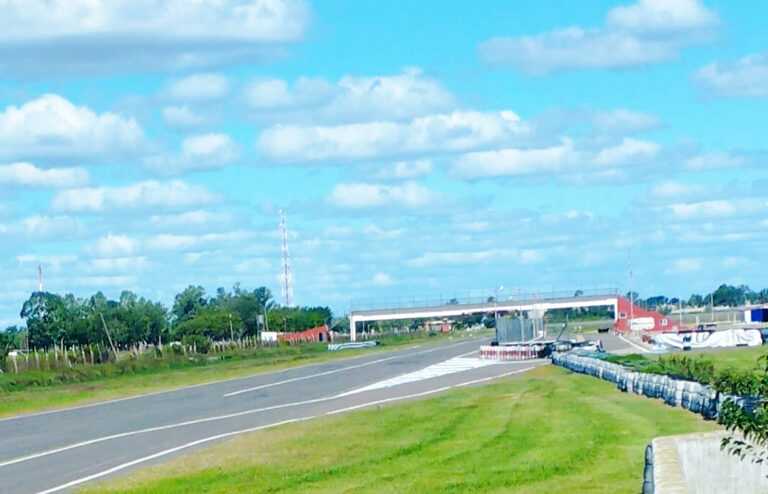 En el Autódromo de 9 de Julio «Vale por 2»