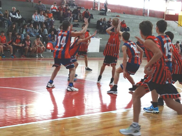 Básquet: Atlético 9 de Julio recibió a San Lorenzo de Chivilcoy