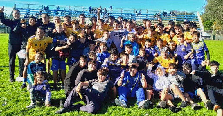 Once Tigres se consagró Campeón de Cuarta División