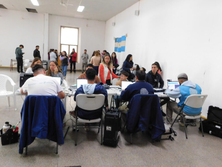 Operativo de Documentación: 200 personas realizaron el trámite