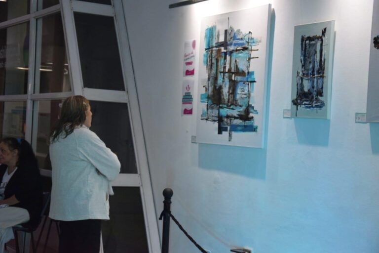 En la Terminal se exhibe la exposición de Carina Quessi