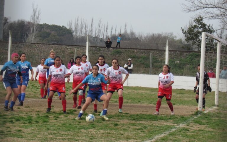 Se pone en marcha el Campeonato de Fútbol Femenino