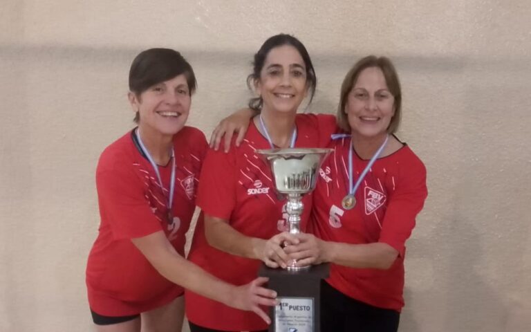 Giménez, Alonso y Canusso, Campeonas en el Argentino de Newcom