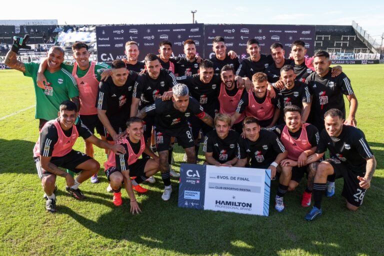 Copa Argentina: clasificó Riestra, con Alexander Díaz titular