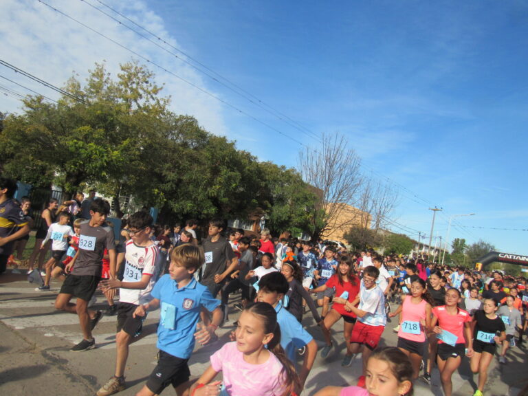 La Maratón Estudiantil contó con 680 participantes