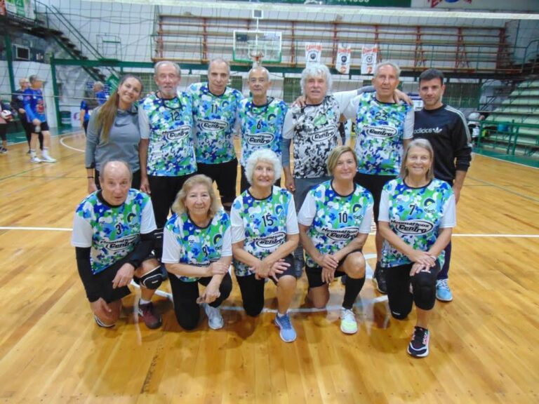 Equipo de 9 de Julio en Torneo Nacional de Newcom