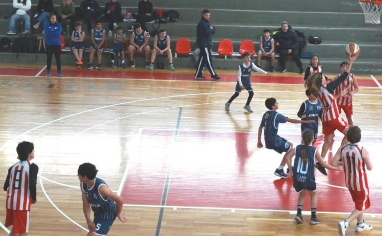 Básquet: triunfos de Atlético 9 de Julio ante Roque Pérez