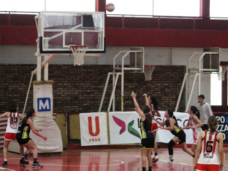 Básquet femenino: Atlético visitó a Pergamino
