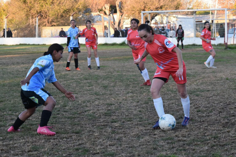 Este domingo Empieza el Fútbol Femenino