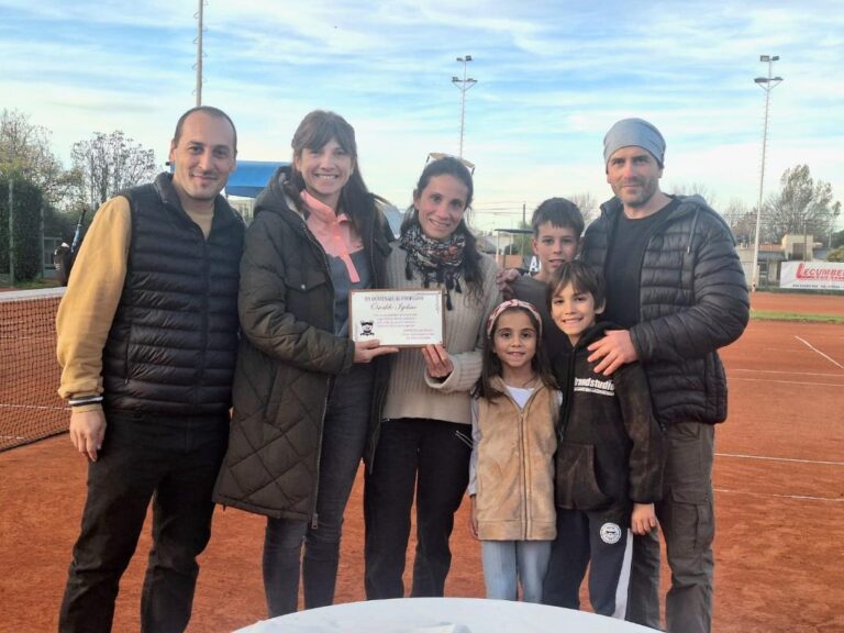 Tenis: reonocimiento a Osvaldo Igelmo en las finales de la Liga
