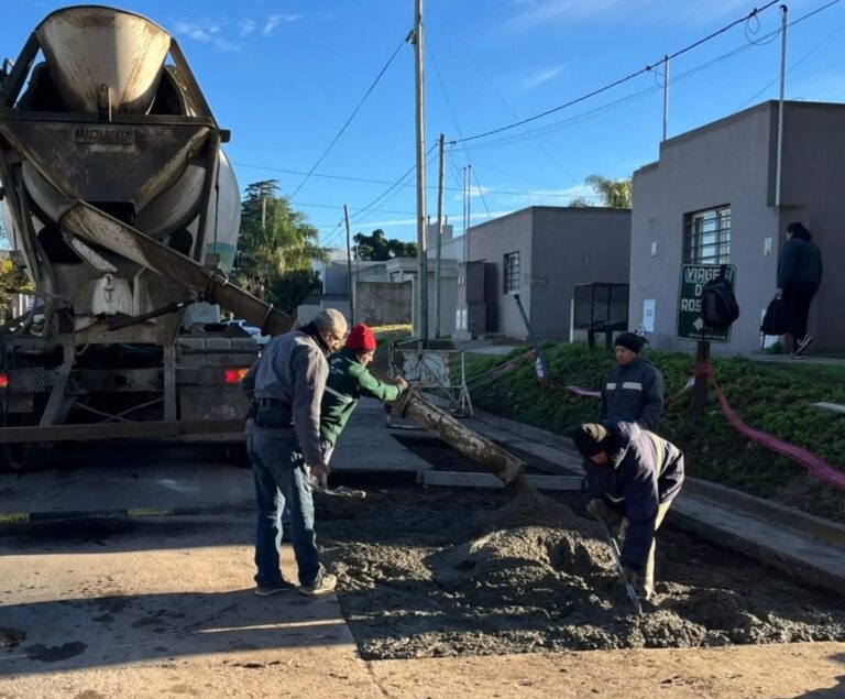 Reparación de pavimento en distintos sectores