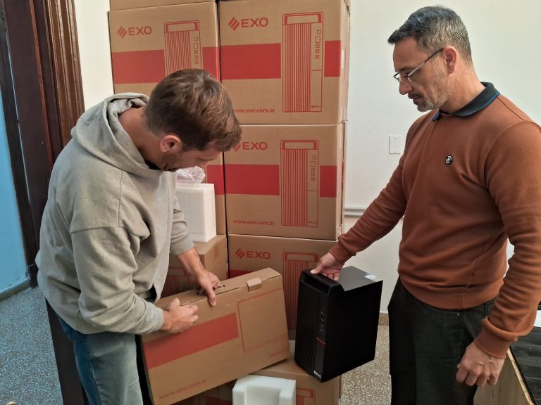 El Hospital Julio de Vedia recibió 40 computadoras