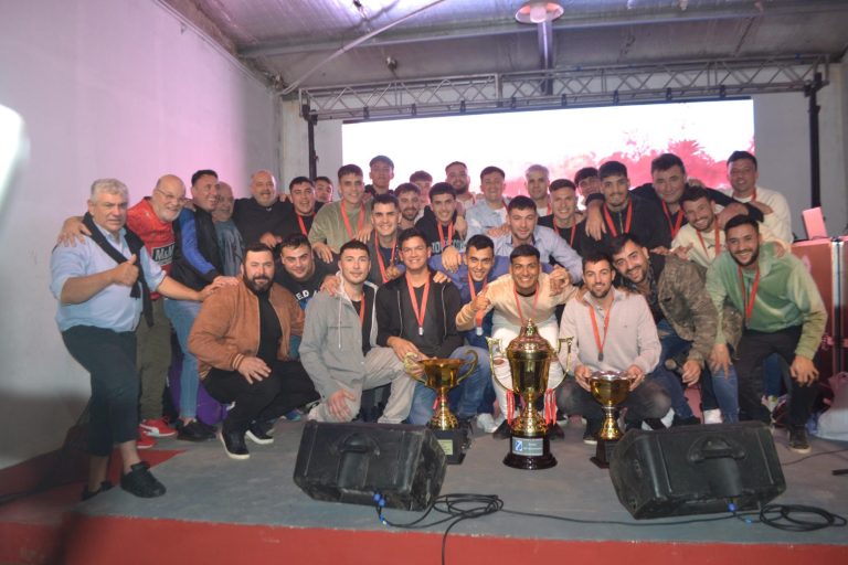 Naón vivió una fiesta en la Cena de los Campeones