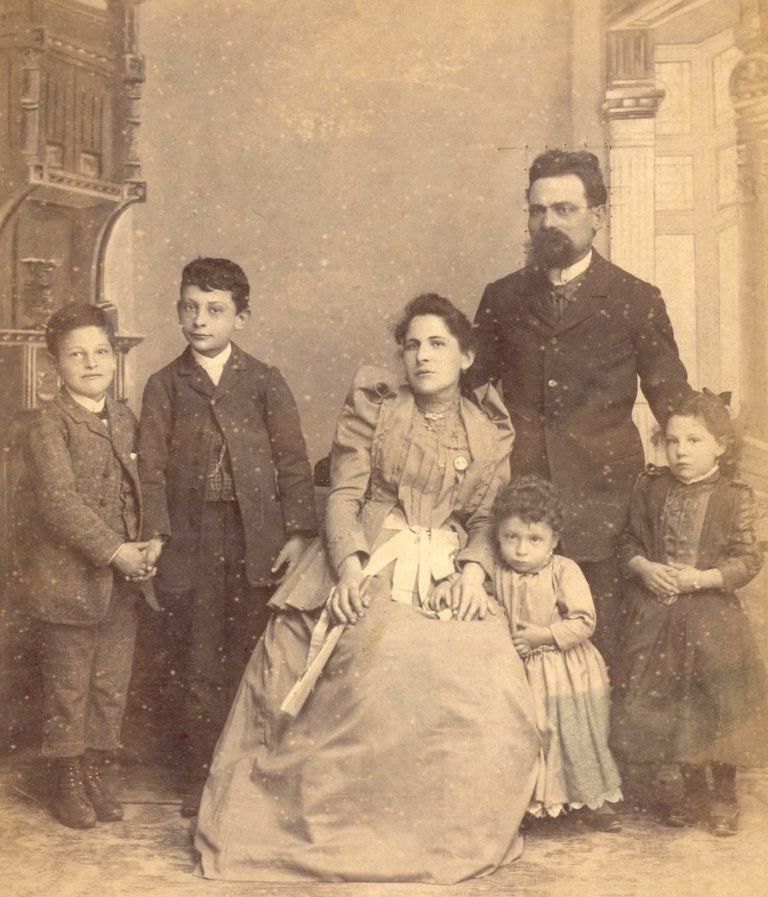 Francisco Vita. Pionero en la creación de una empresa de sepelios