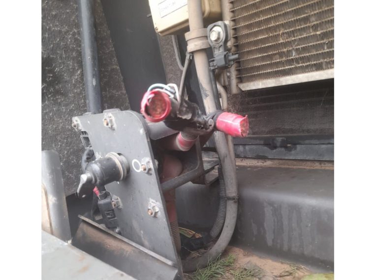 Robo y vandalismo en máquina afectada a trabajos en caminos