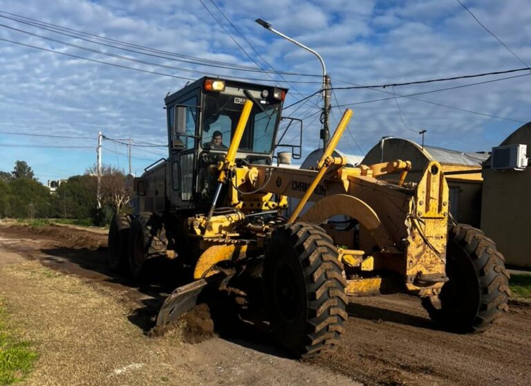Mantenimiento de calles en Barrio Balbín