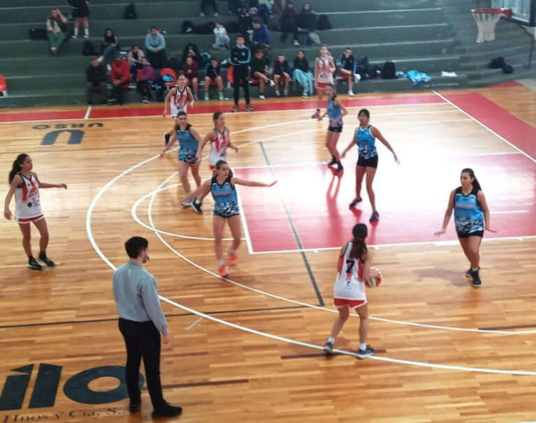 Básquet femenino: buenas actuaciones de Atlético