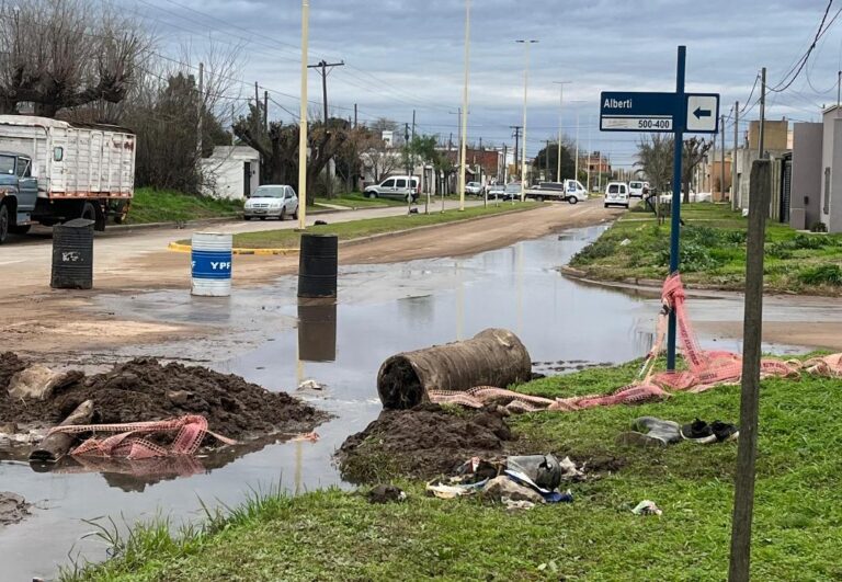 Recambio de desagües pluviales: Cardenal Pironio y calle Alberdi
