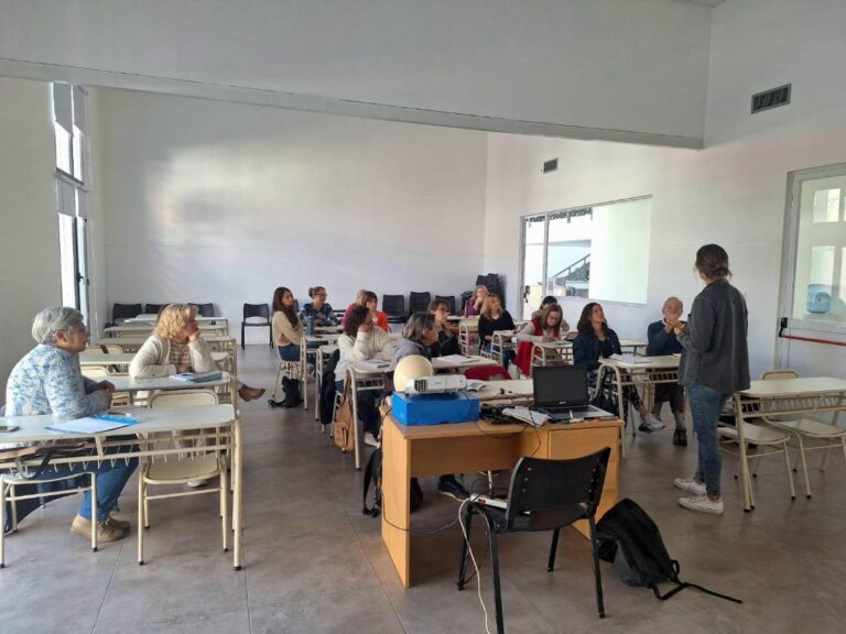 Universidad Popular: taller de diseño de canteros