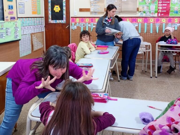 Fortalecen vínculos entre la escuela, la familia y la comunidad