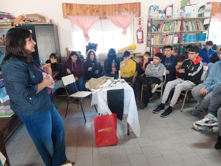 Semana de ESI: actividades en la Esc. Secundaria de Naón