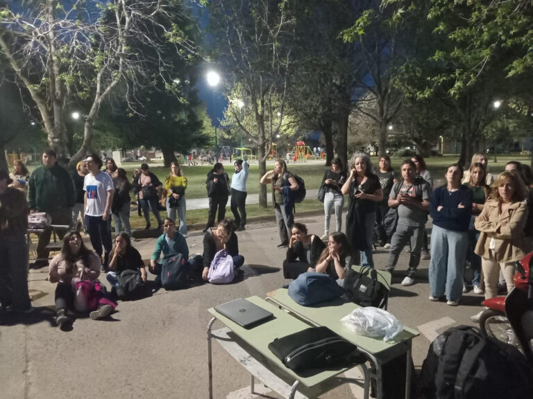 Se realizó una clase pública en el Instituto Nº 4