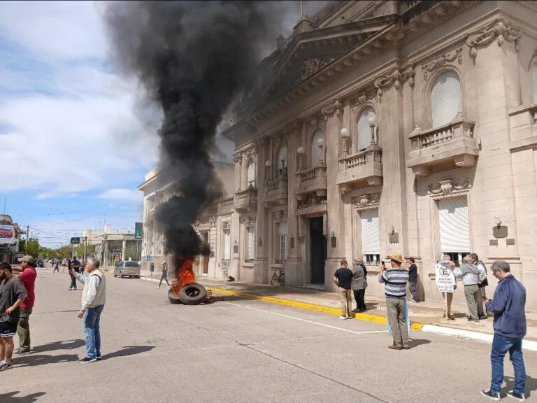 Situación hídrica: movilización en la Municipalidad