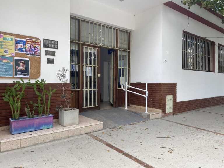 Narración oral con Adriana Chiattone en la Biblioteca Ingenieros