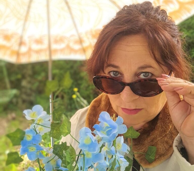 Teatro: unipersonal de Sandra Brance en la Biblioteca