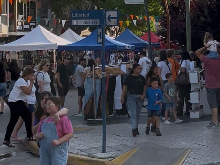 El Paseo de Compras atrajo a más de 10.000 personas