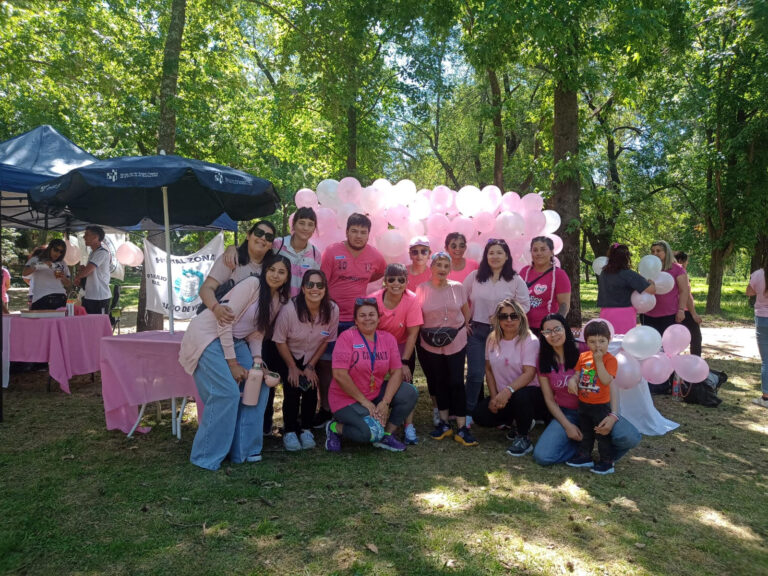 Se realizó la caminata de prevención contra el Cáncer de Mama
