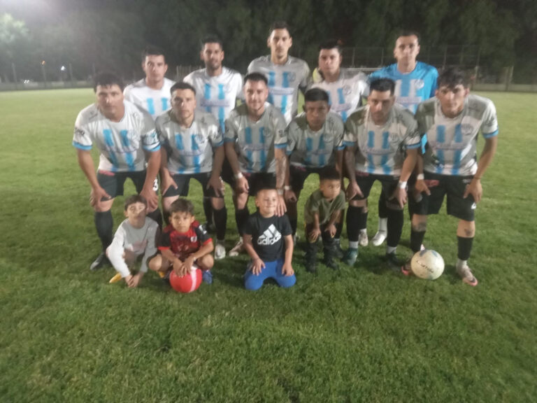 Ascenso: 12 de Octubre alcanzó la punta