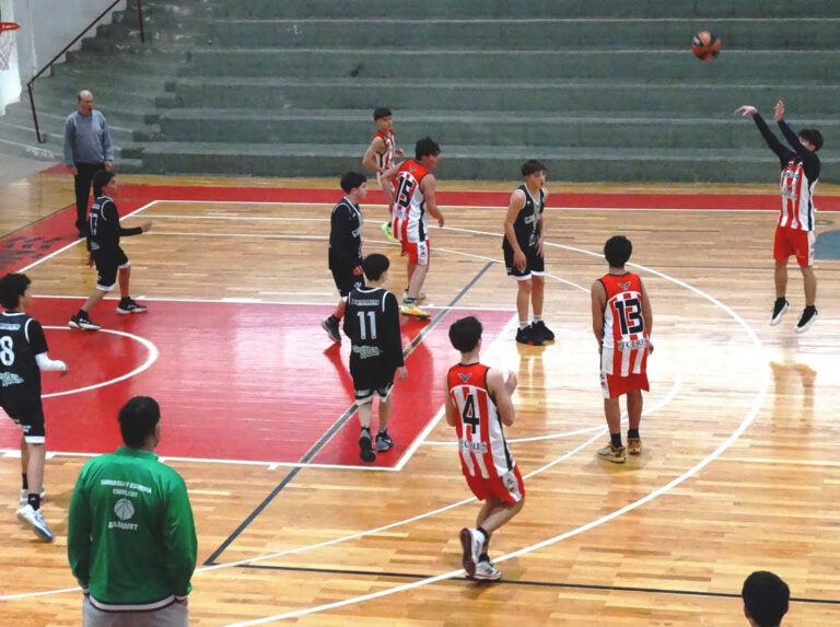 Básquet: Atlético en dos competencias