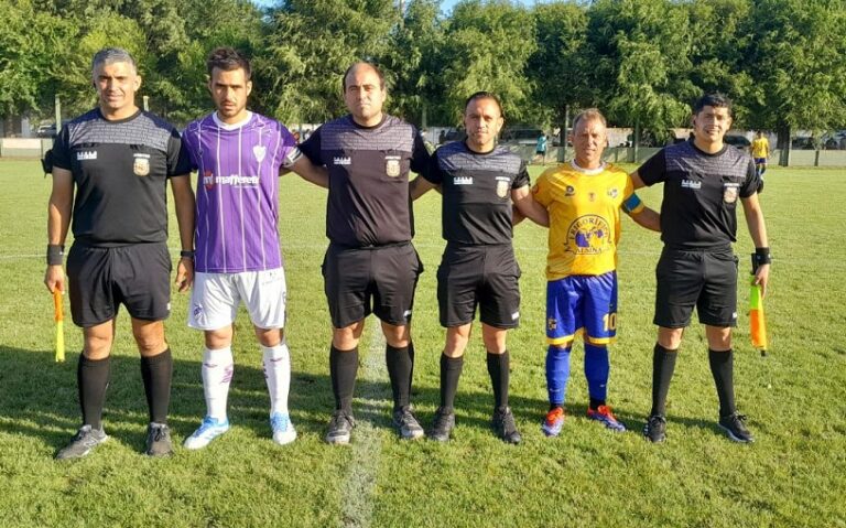 Fútbol local: partidos y árbitros