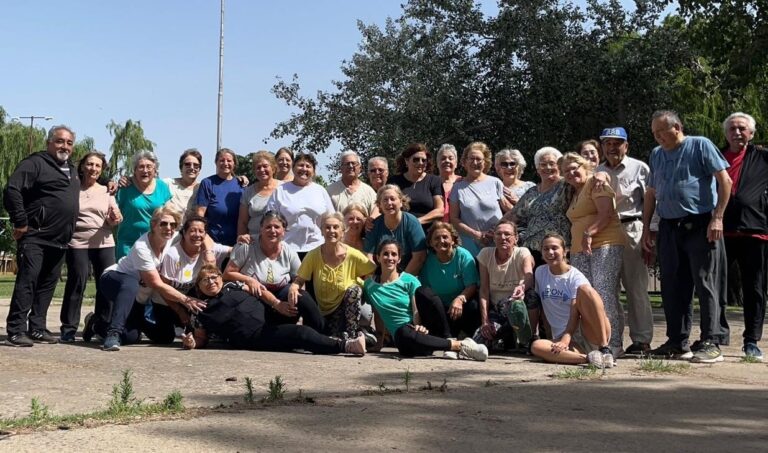 Continúa el Programa Aeróbico en el Playón Municipal