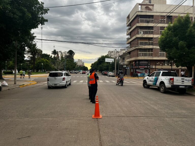 Operativos: secuestran autos y motos