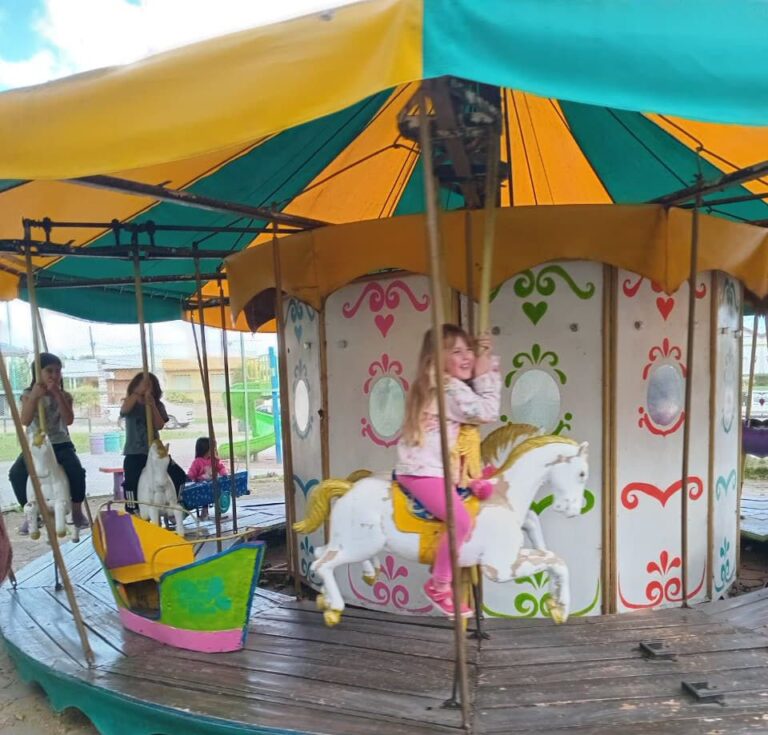 Desde El Hogar del Niño piden colaboración para arreglar la Calesita del Parque