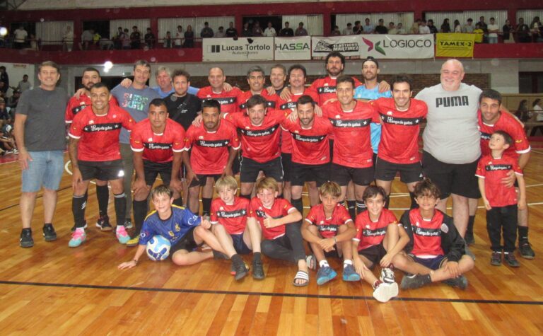 Futsal: Manga de Gatos sacó la diferencia sobre el final