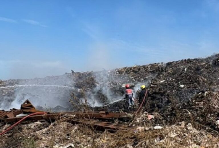 El martes los Bomberos volvieron a prestar servicio en el basural